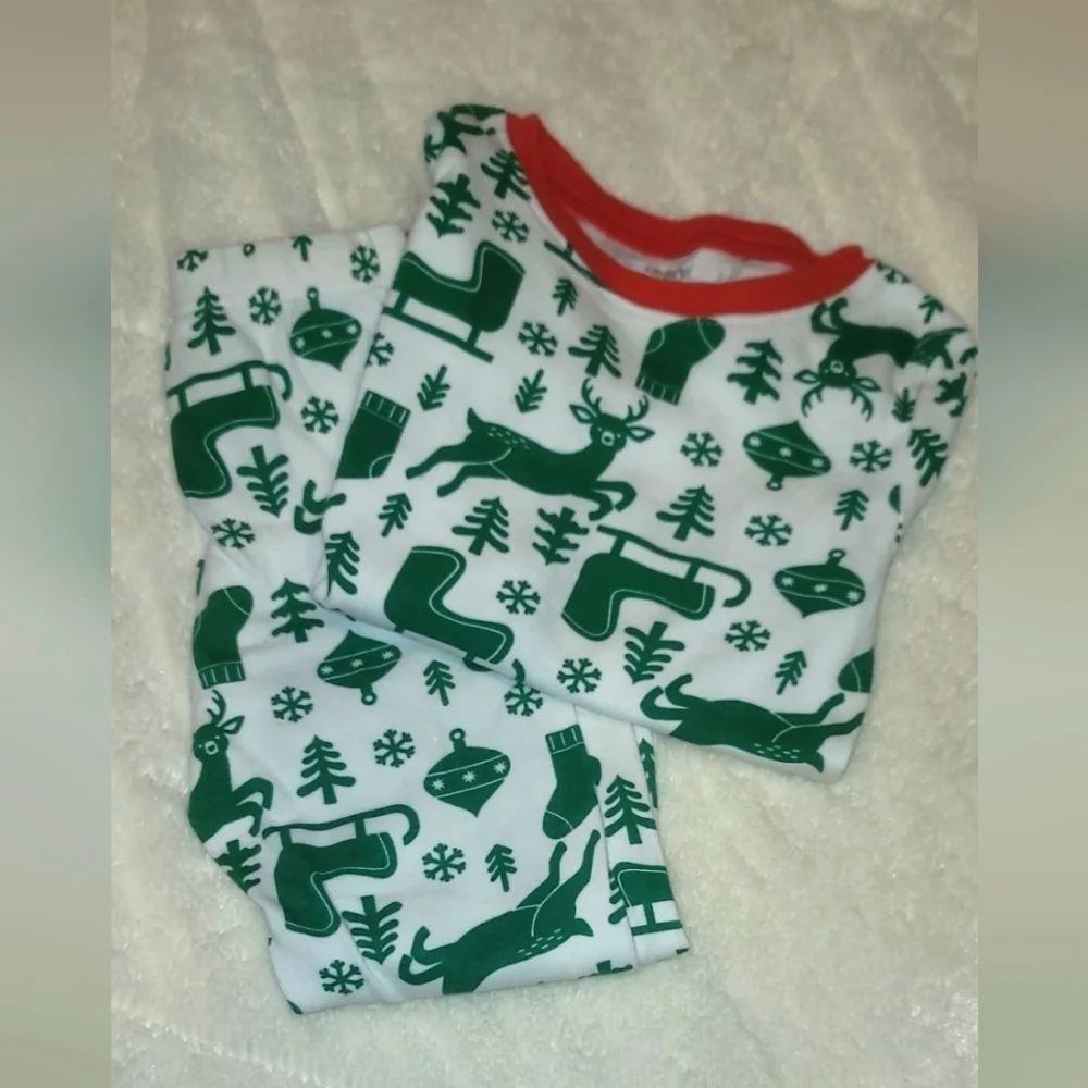 Carter's 2 piece Christmas pajama set